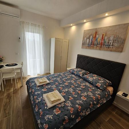 Room Ela Donji Seget Esterno foto
